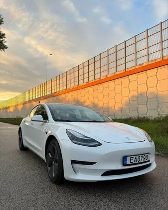 warmińsko-mazurskie Tesla Model 3 cena 120000 przebieg: 46000, rok produkcji 2020 z Warszawa